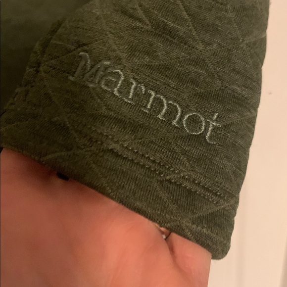 Marmot Annie Cowl neck quilted sweater/sweatshirt
Size M LIKE NEW EUC - Picture 3 of 8